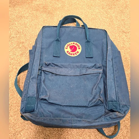 Fjall Raven Kanken Backpack. EUC Fjall Raven Kanken Backpack – In Unison Apparel main image 4